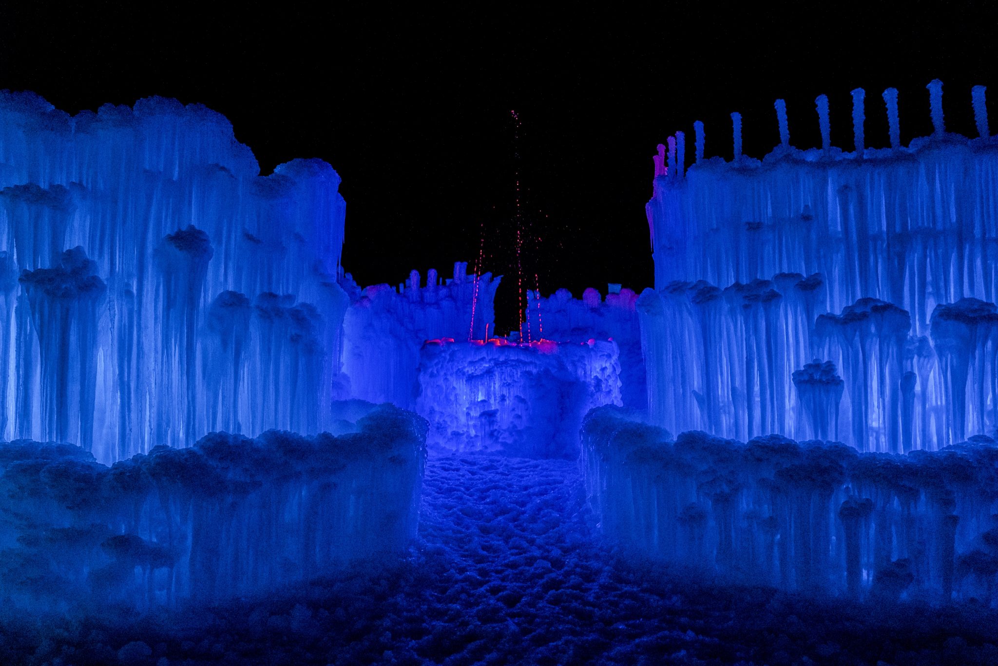 Ice Castles New Hampshire A Frozen Wonderland Western White Mountain